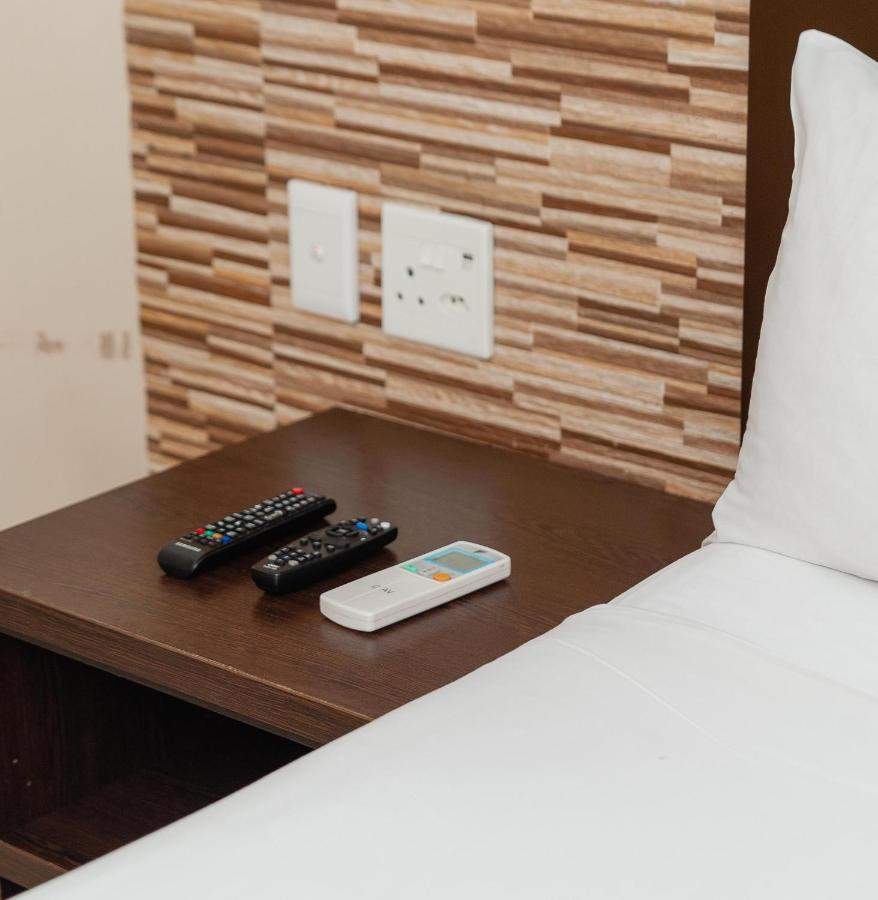 דורבן Bayside Hotel 100 Pixley Kaseme Street מראה חיצוני תמונה
